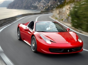 Ferrari_458_Villa_Lake_Como