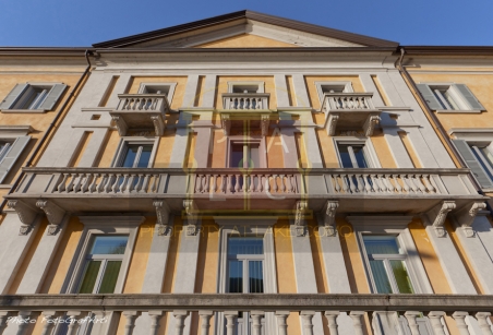 villa sforni lake como